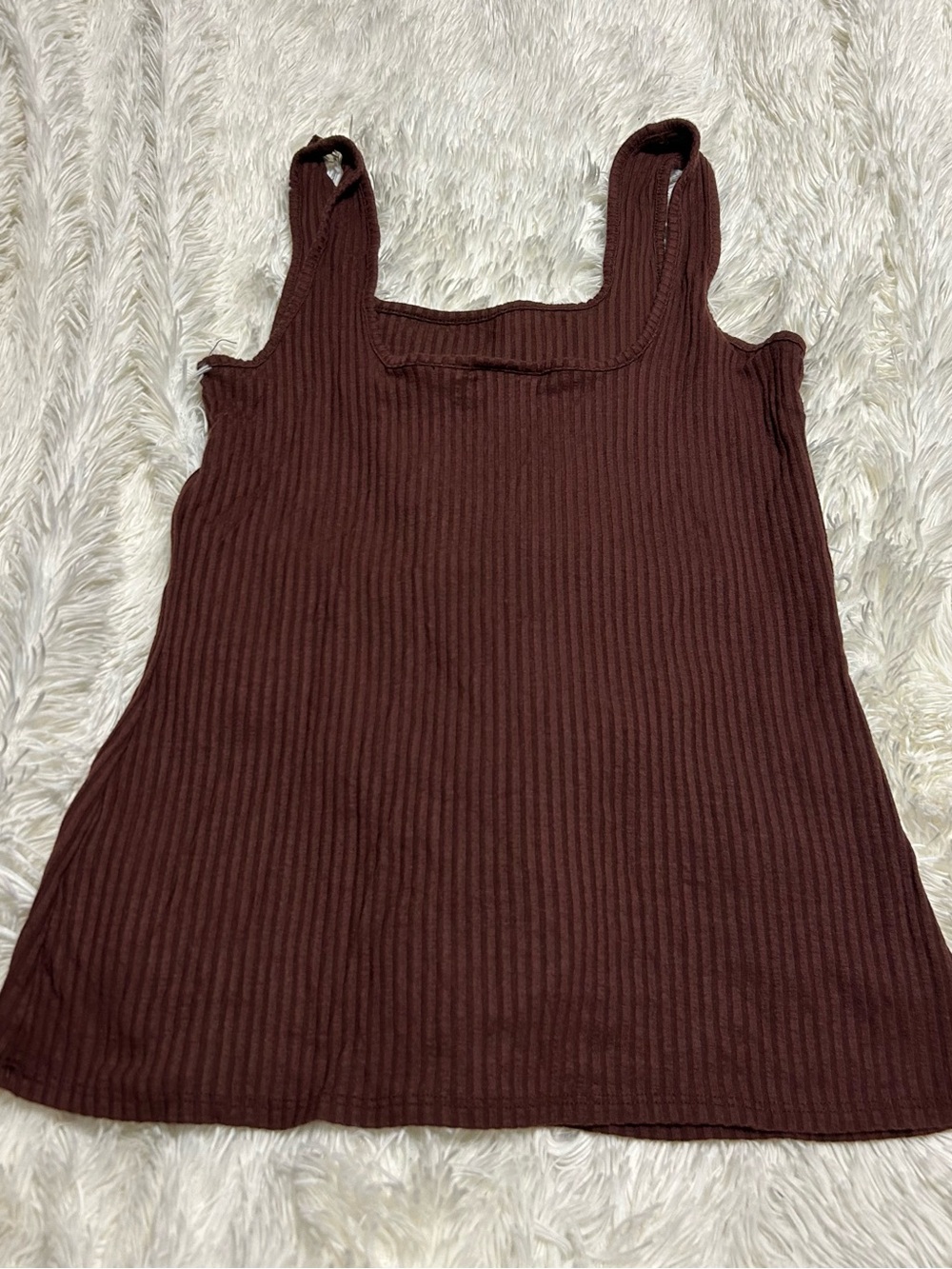 2 Ribbed Tank Tops - Picture 3 of 7